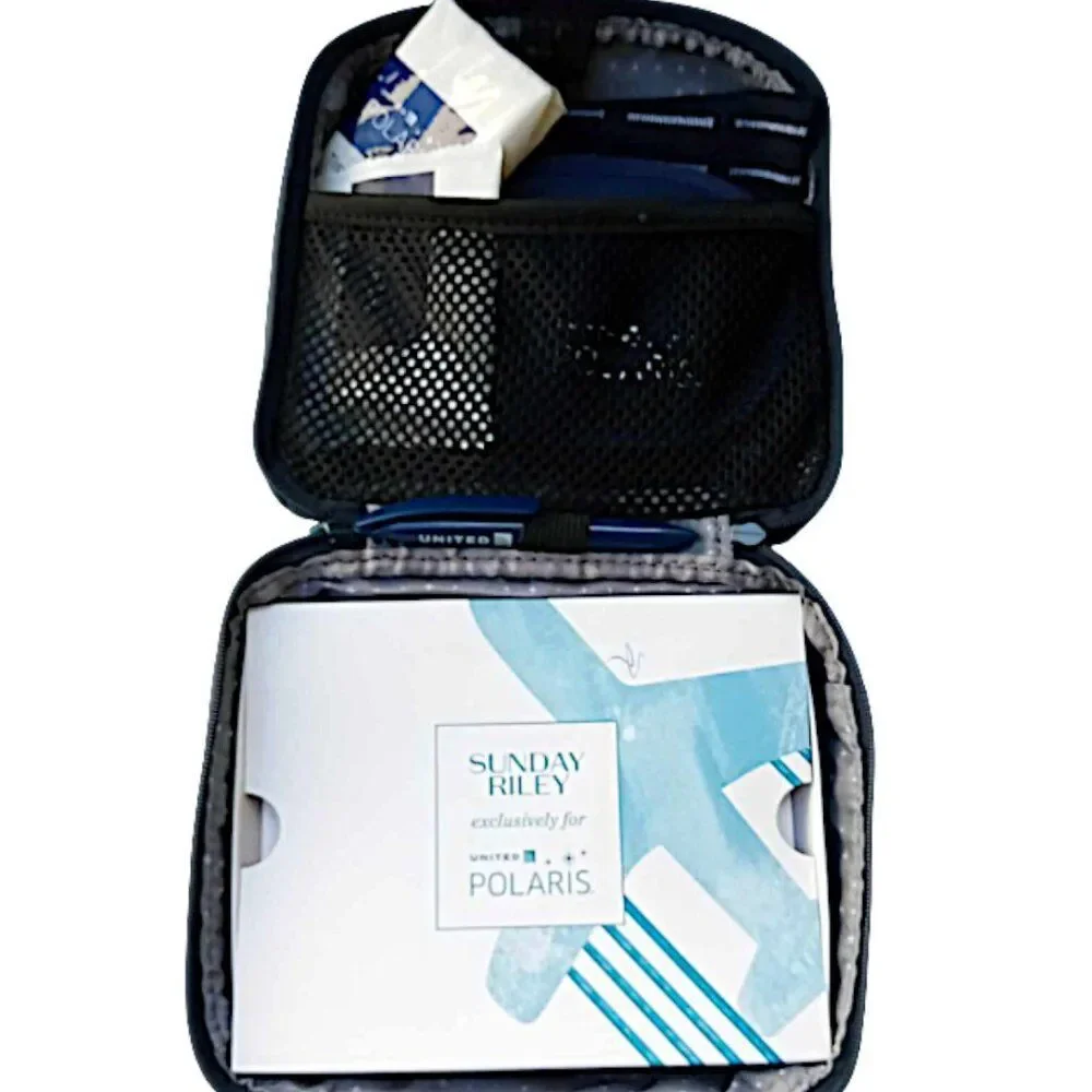 Polaris United Airlines Business First Class 2 Amenity Dop Kits 1 Full 1 Empty